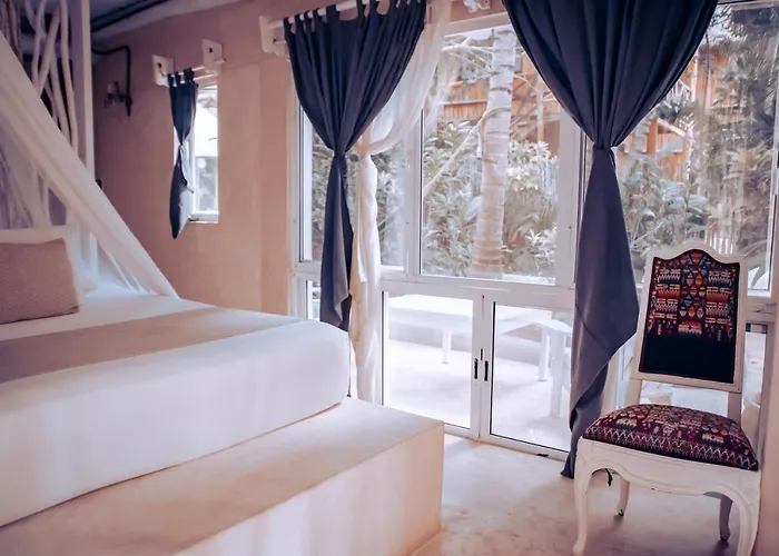 Lamar Hotel 3*